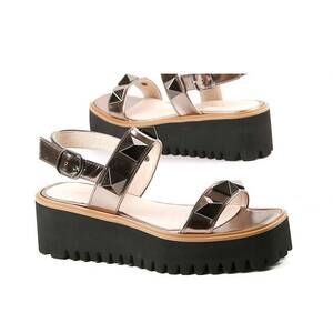 NEW ALL BLACK women's pyramid stud flatform sandal in pewter